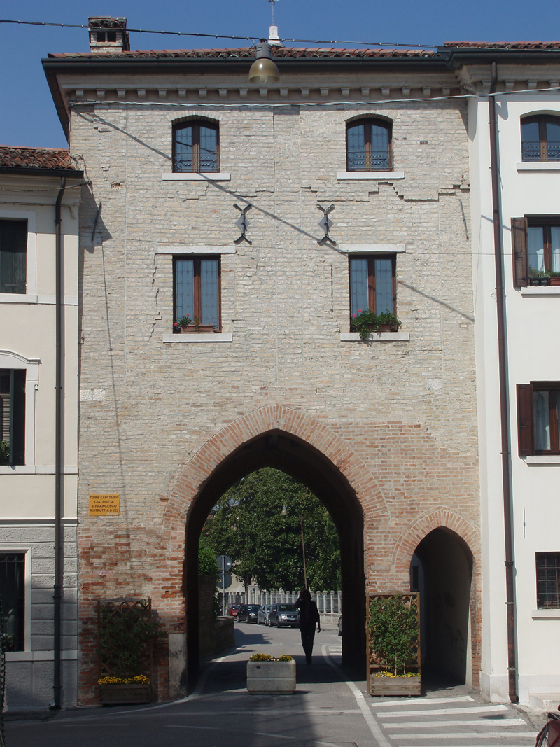 PORTOGRUARO. PONTE DI SAN GOTTARDO, LAVORI DI RESTAURO E CIRCOLAZIONE INTERDETTA